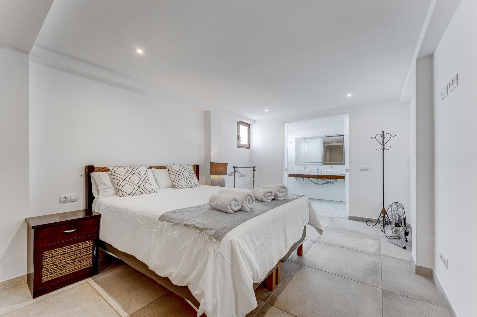 Fabulous Contemporary 5 Bedroom Villa With Private Heated Pool, Sleeps Max 13 Callao Salvaje Exterior foto