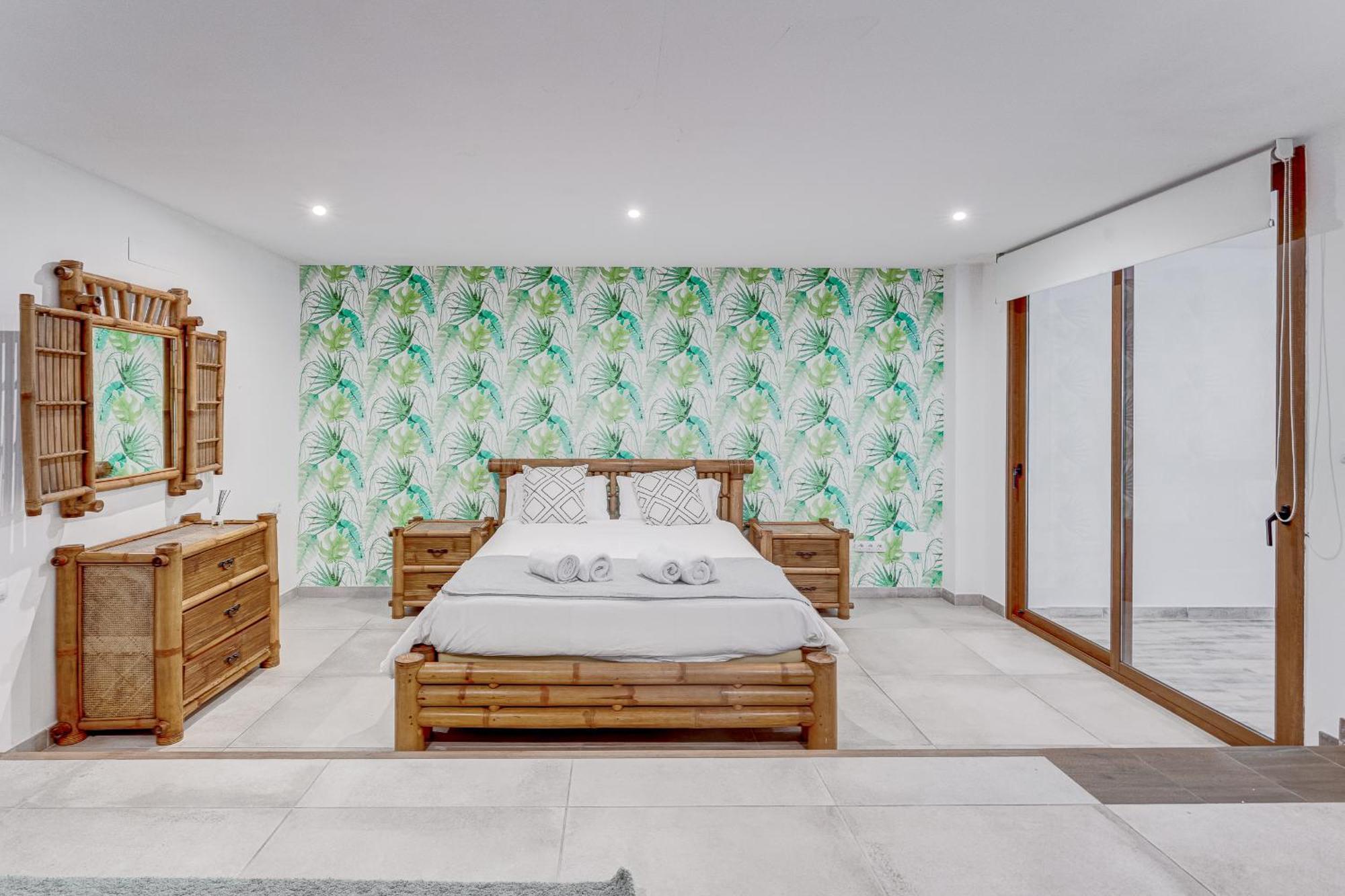 Fabulous Contemporary 5 Bedroom Villa With Private Heated Pool, Sleeps Max 13 Callao Salvaje Exterior foto