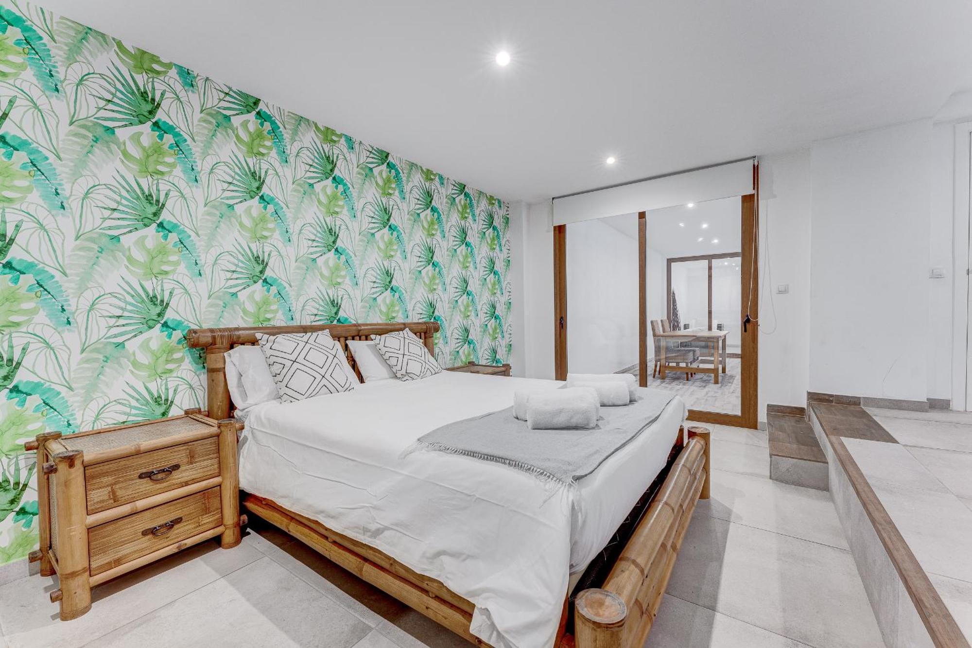 Fabulous Contemporary 5 Bedroom Villa With Private Heated Pool, Sleeps Max 13 Callao Salvaje Exterior foto