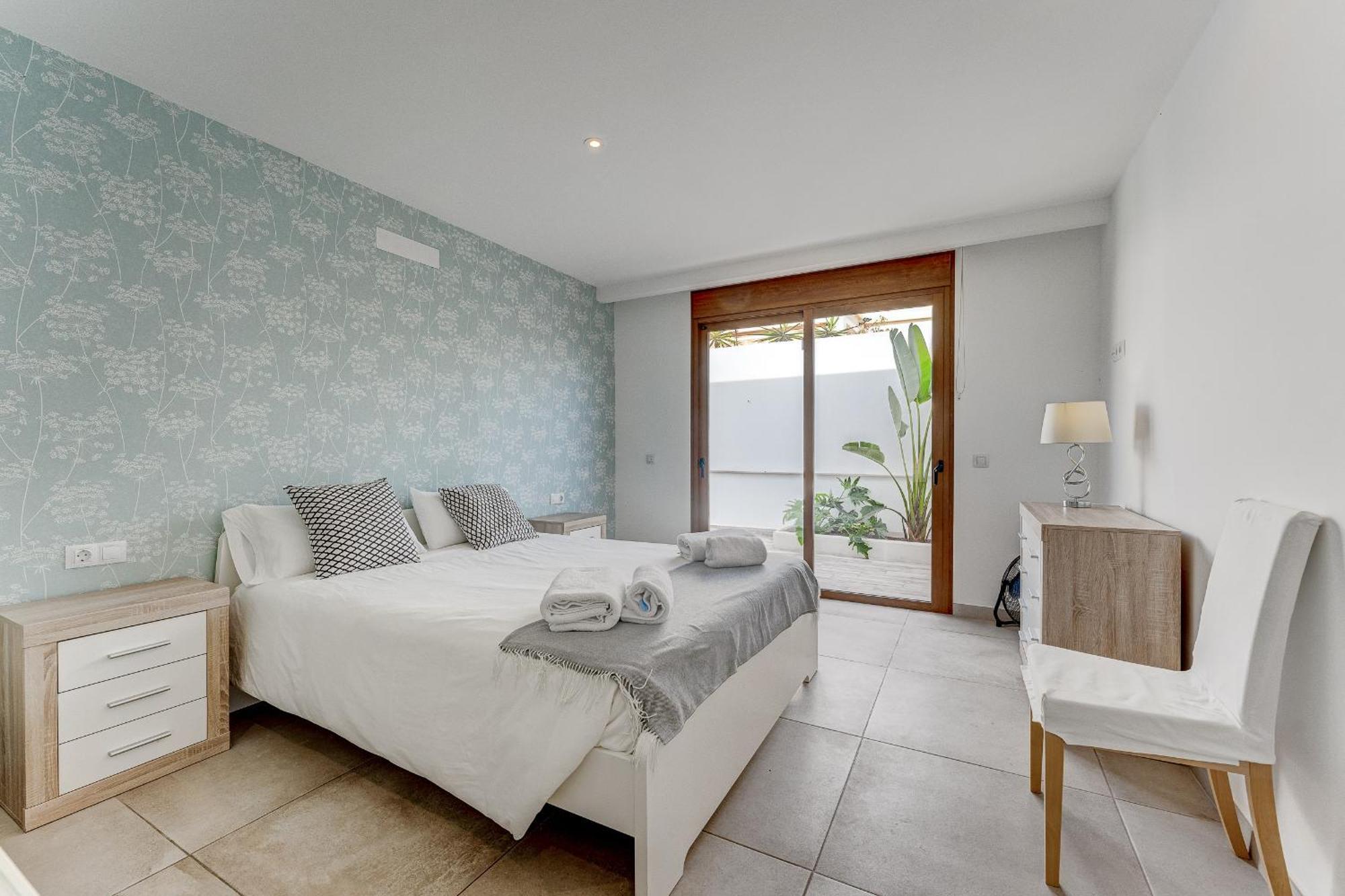 Fabulous Contemporary 5 Bedroom Villa With Private Heated Pool, Sleeps Max 13 Callao Salvaje Exterior foto
