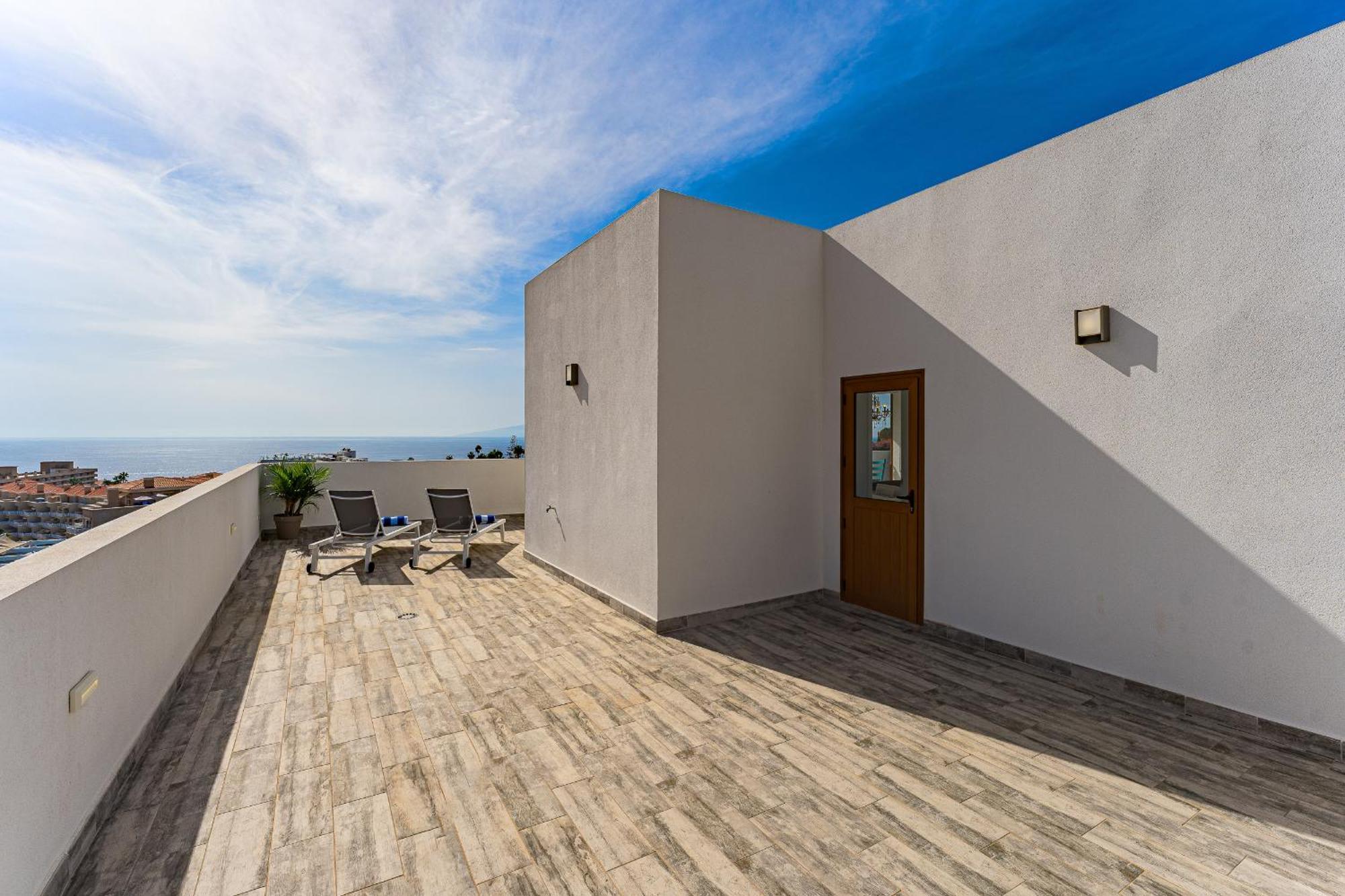 Fabulous Contemporary 5 Bedroom Villa With Private Heated Pool, Sleeps Max 13 Callao Salvaje Exterior foto