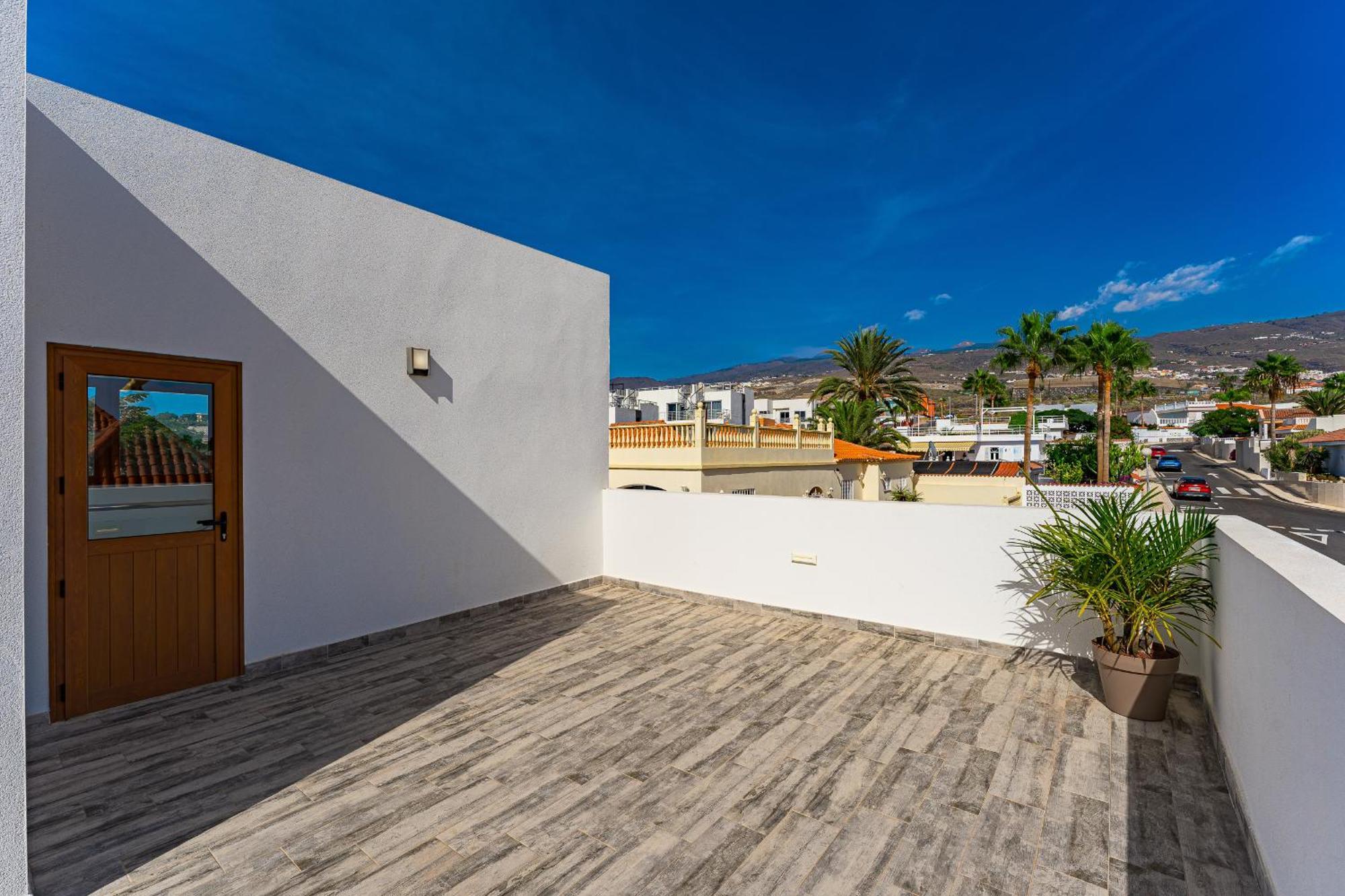 Fabulous Contemporary 5 Bedroom Villa With Private Heated Pool, Sleeps Max 13 Callao Salvaje Exterior foto
