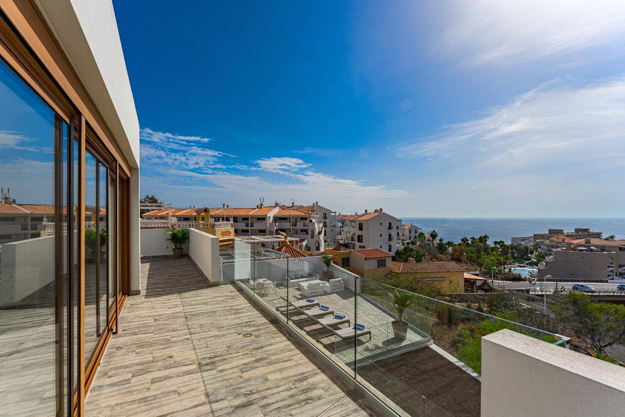 Fabulous Contemporary 5 Bedroom Villa With Private Heated Pool, Sleeps Max 13 Callao Salvaje Exterior foto