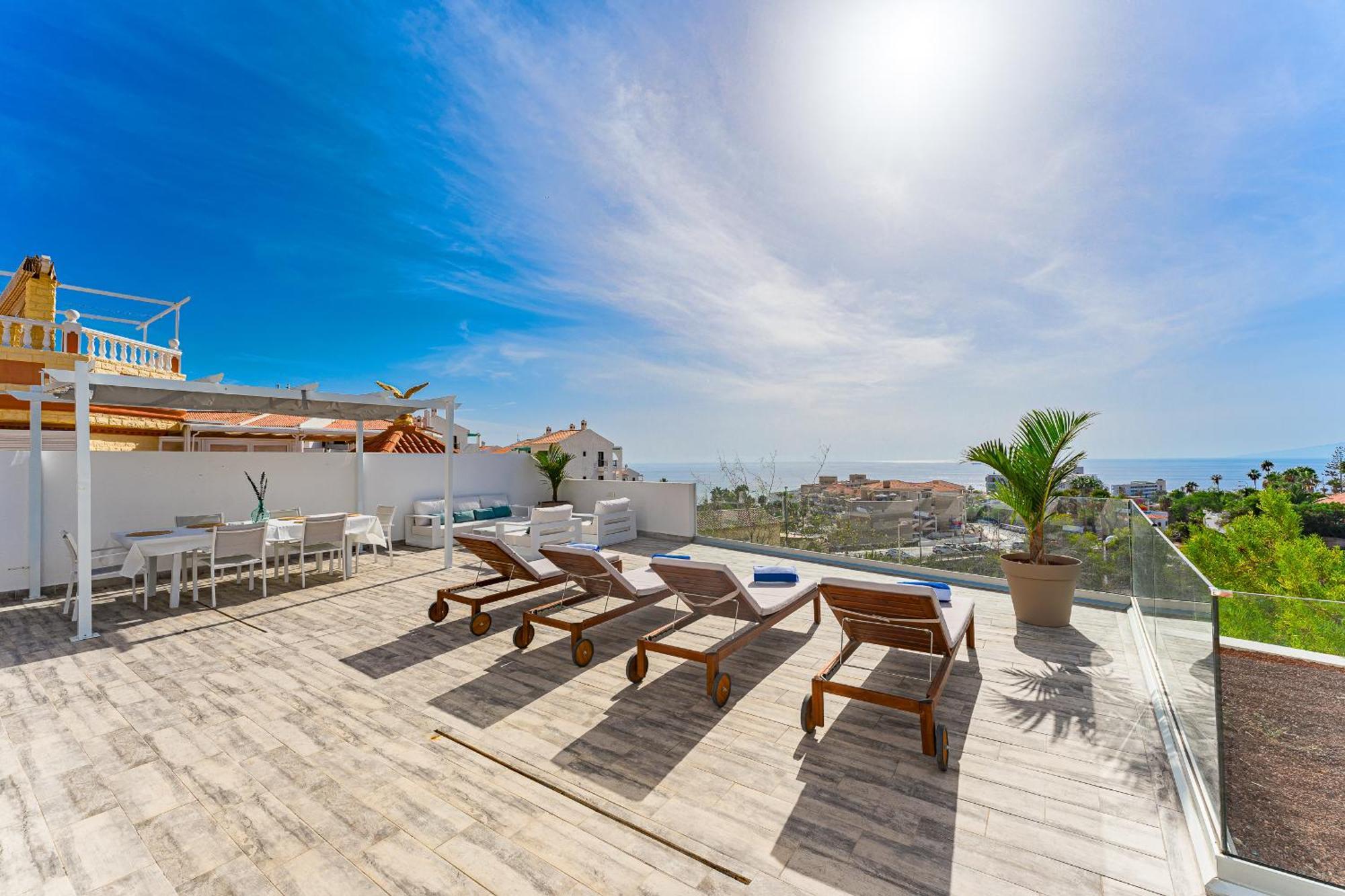 Fabulous Contemporary 5 Bedroom Villa With Private Heated Pool, Sleeps Max 13 Callao Salvaje Exterior foto